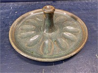 HAND OF TURTLES EGG PLATE POTTERY
