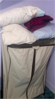 WARDROBE CLOSET WITH BLANKET AND 3 PILLOWS