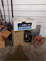 DELTA hanging air cleaner