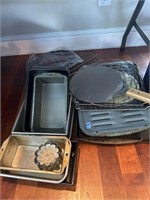 ASSORTED BAKEWARE, ROASTER PAN, COOKIE SHEETS, ETC