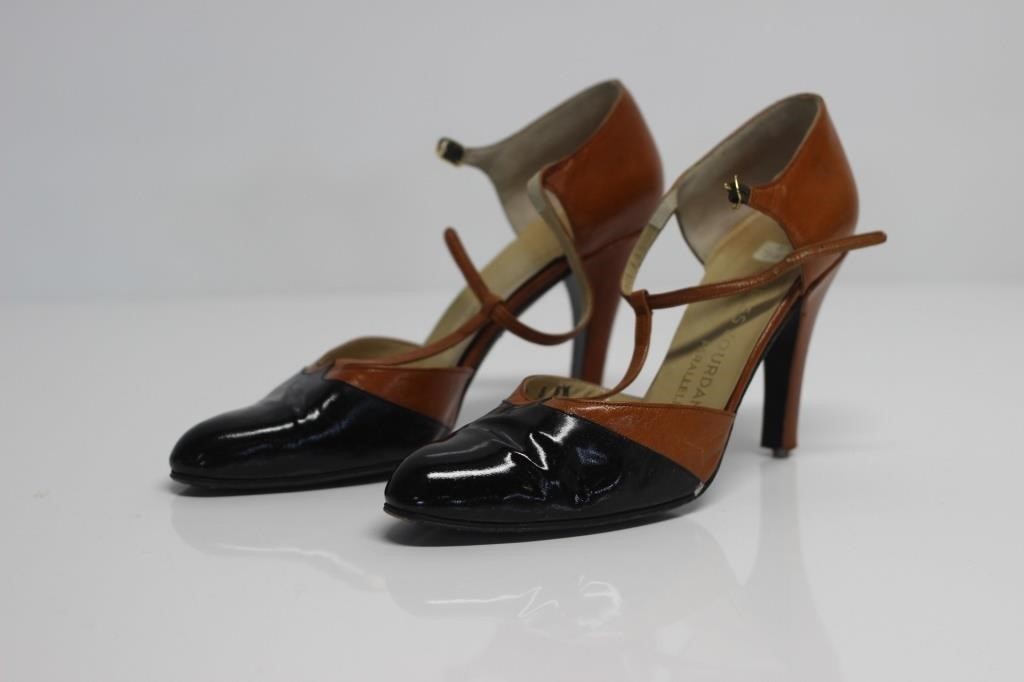 CHARLES JOURDAN HEELS