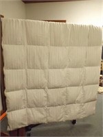 Down/Fibre Filled Comforter  -- 57" x 72"