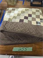 Vintage block pattern quilt