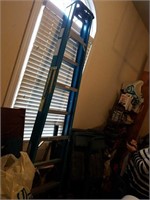 Blue ladder 8 ft