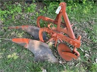 DEARBORN 2 BOTTOM PLOW W/DISC