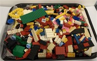 Lot of Lego (see photo)