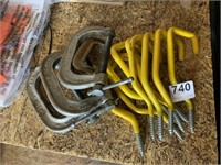 C CLAMPS AND 8 HEAVY DUTY HOOKS