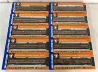 12 HO Walthers Train Cars