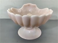 Vintage Pink Glass Shell Dish