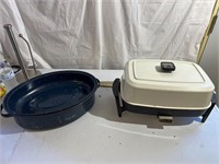 Roasting pan and electric skillet