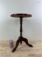 Small wooden accent table B