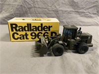 Caterpillar Scale Model Radlader Cat 966 D Loader