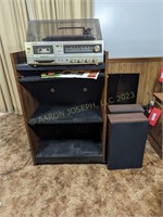 Vintage REALISTIC AM/FM Stereo Music System