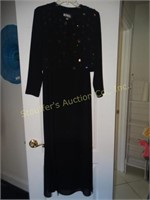 2pc Ursula of Switzerland gown size 10