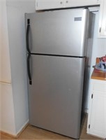 Frigidaire Refrigirator Black and Gray