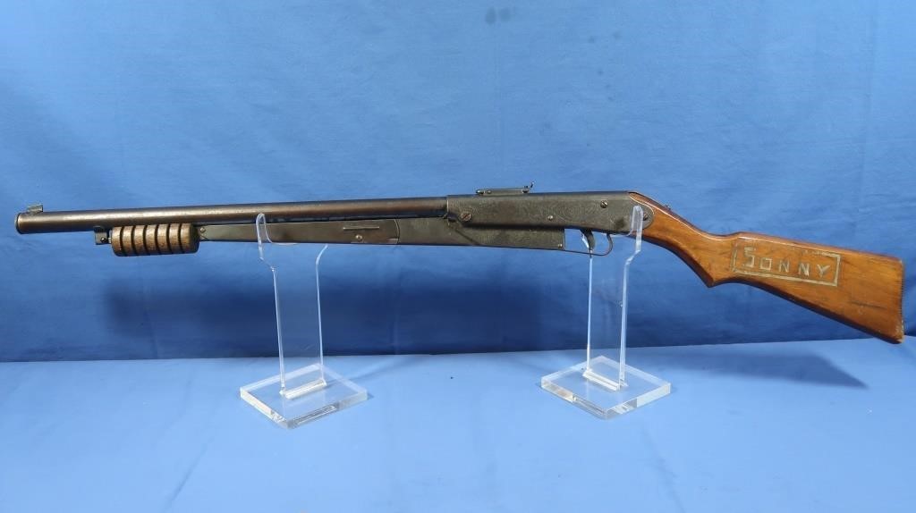 Vintage Daisy Pump BB Gun, No. 25(works)