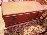 Vintage Lane cedar chest with divided interior