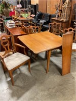 WoodTable w/ drop side and two leaves, six chairs