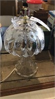 Box of glassware
Lamp, cup, vase, lantern cap