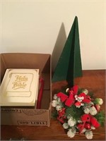 HOLY BIBLE, VINTAGE CHRISTMAS CANDLE TABLE PIECE,