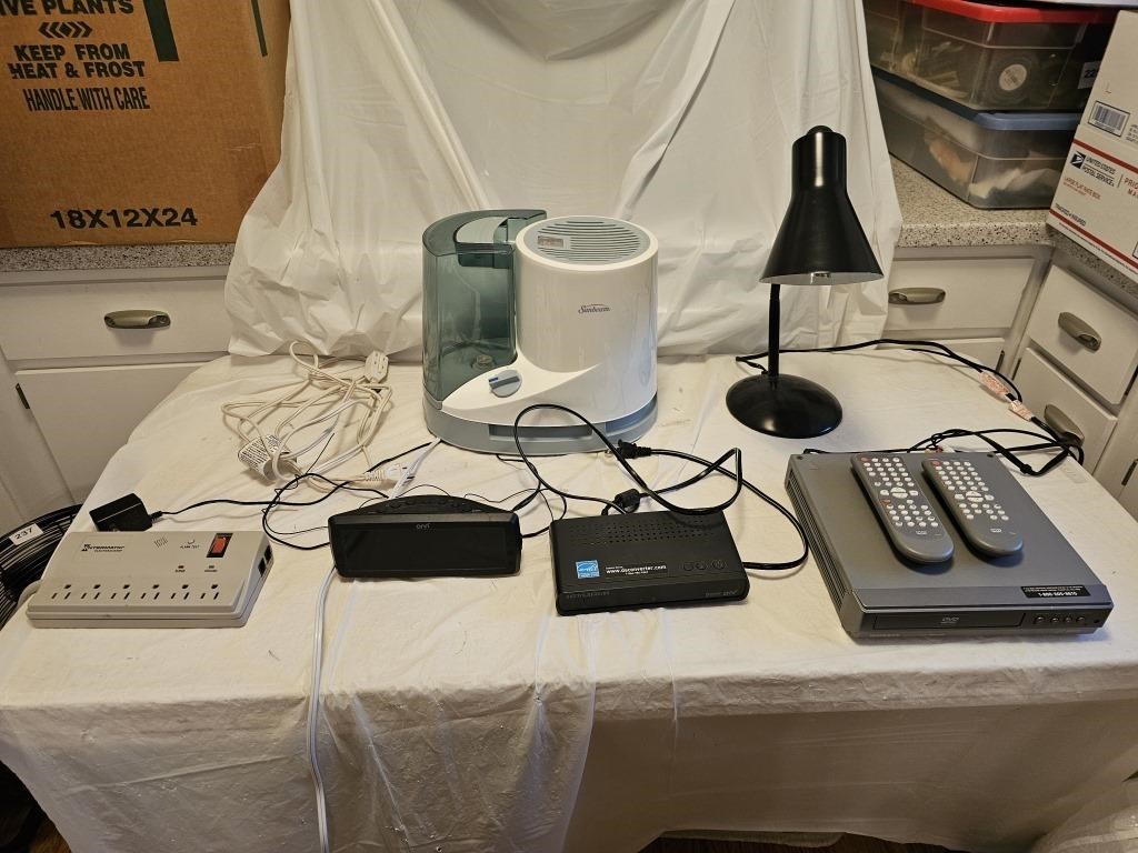 DVD Player, Lamp, Humidifier, Electronics