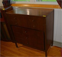 503A: dresser 4 drawers 40inx18inx36in