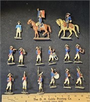 Plastic French military band & horsemen, 15 pieces