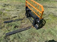 NEW Landhoner skid steer Pallet forks.