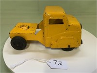 Early Structo tractor 8" long