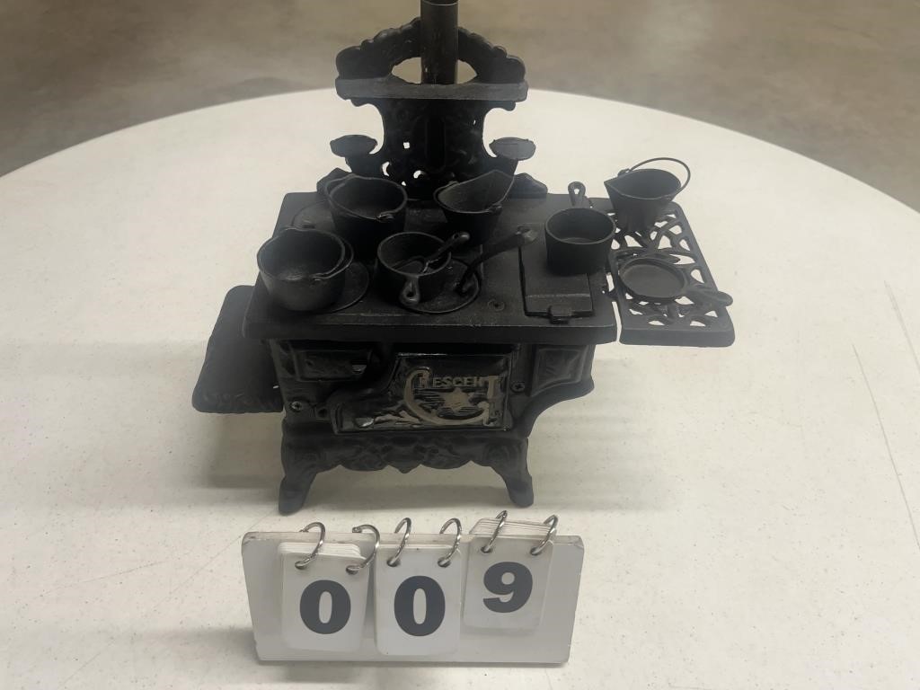 Crescent Toy Cast Iron Stove