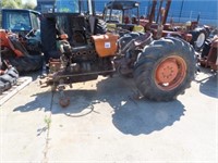 415 Fiat 4 Cylinder Diesel Tractor (Missing Parts)