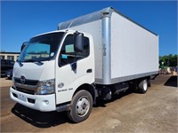 2017 Hino 195 S/A 18' Straight Truck