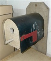 Handcrafted Mailbox Birdhouse
