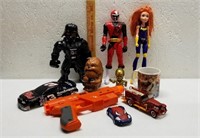 3 Action Figures  Star Wars Plastic Gun