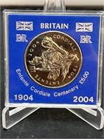 2004 Britain 5 Pounds Coin