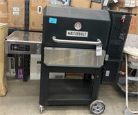 Master Built Gravity Feed Grill $600 Retail *