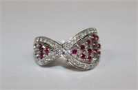 18k white gold Pink Sapphire & Diamond Ring