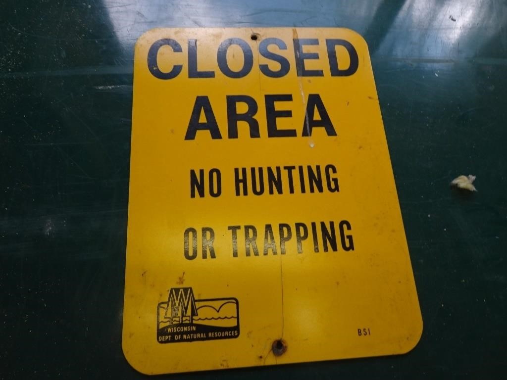 DNR No Hunting Metal Sign - 9x12