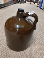 shoulder jug