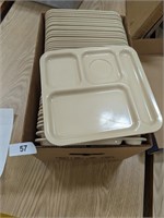 (42) Lunch Trays