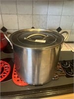 Stainless Cooking Pot W/ Lid