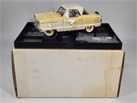 HIGHWAY 61 DIECAST 1/18 SCALE NASH METROPOLITAN