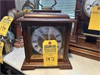 MANTEL CLOCK - LINDEN - QUARTZ - CHIME - WOOD - 12