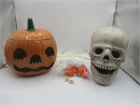 2 CERAMIC LIGHT UP HALLOWEEN LAMPS