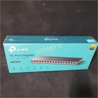New in Box Tp Link 16 Port Switch