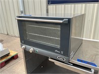 Cadco half size convection oven