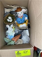 BOX OF EASTER DÉCOR
