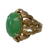 IMPERIAL JADE RING IN 14KT YELLOW GOLD SETTING