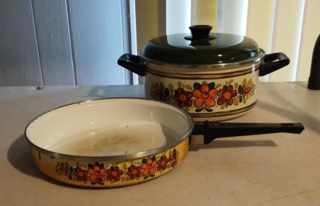 Vintage enamelware pot with lid and pan with