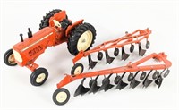 1/16 Ertl Allis-Chalmers D19 Tractor w/ Plows